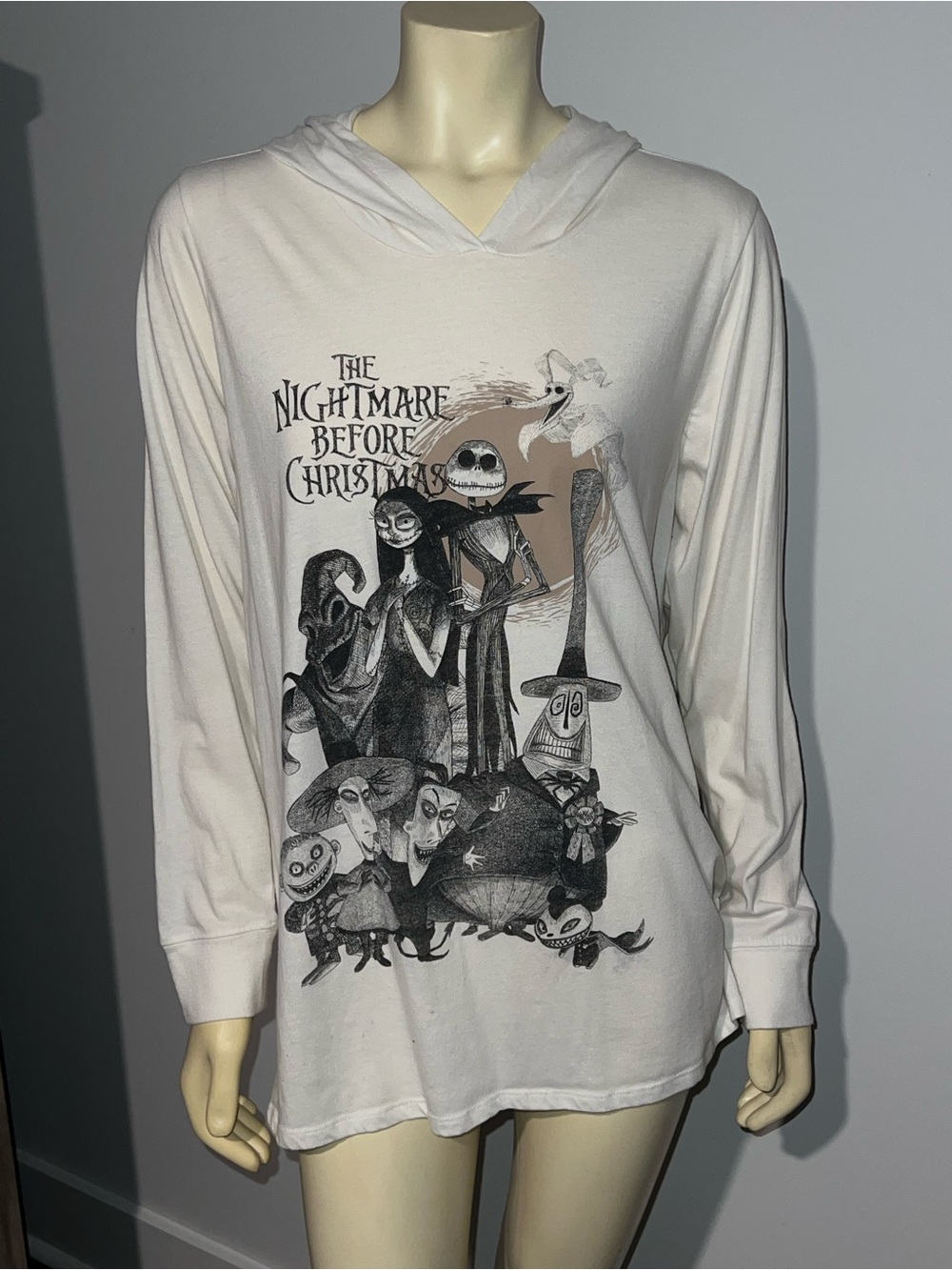 Torrid 3X(22-24) The Nightmare Before Christmas Long Sleeve Graphic Hooded Tee